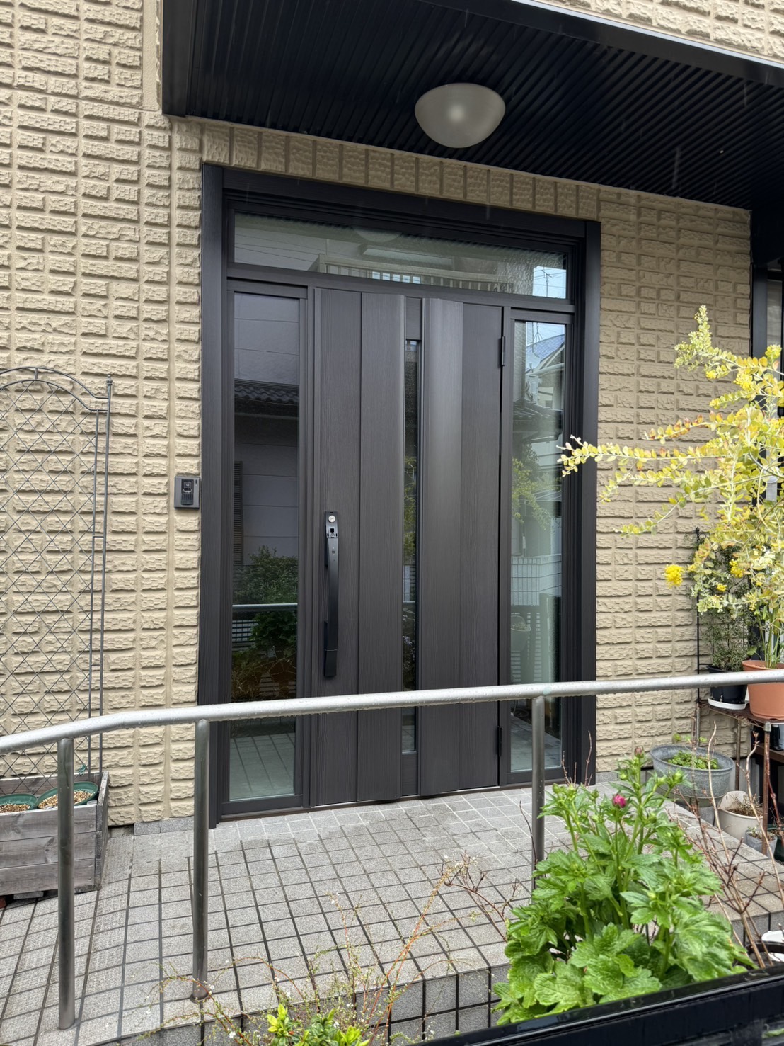 松前町　玄関ドアリフォーム✨