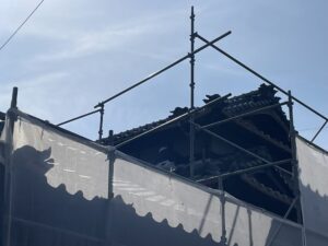 外部工事（焼杉・塗装）が始まりました👷